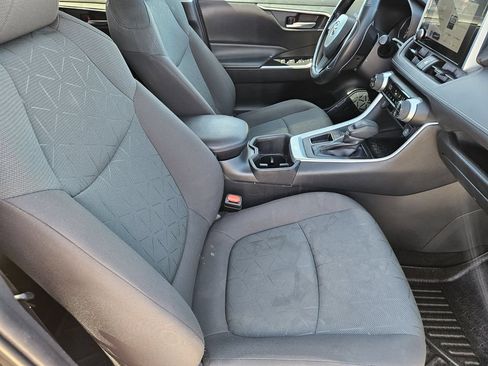 Used 2023 Toyota RAV4 XLE FWD image 15