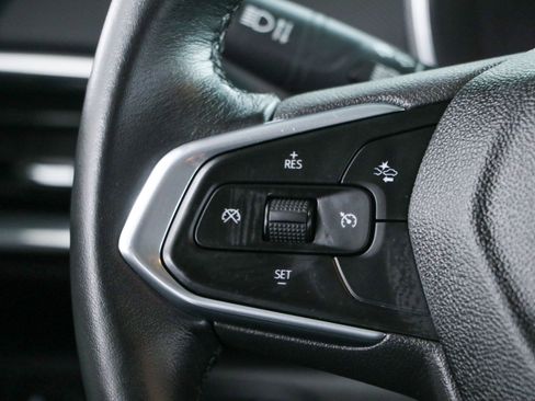 Used 2021 Chevrolet TrailBlazer LT w/ Premium Seating Package FWD image 13