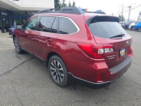 Used 2015 Subaru Outback 2.5i Limited AWD/4WD image 5