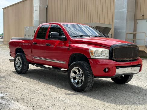 Used 2007 Dodge Ram 2500 Truck Laramie AWD/4WD image 3