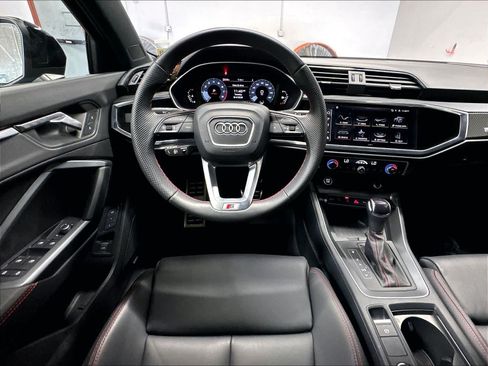 Used 2025 Audi Q3 2.0T Premium Plus w/ Premium Plus Package AWD/4WD image 8