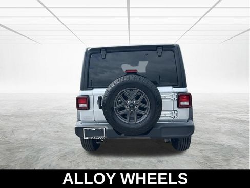 Used 2024 Jeep Wrangler Unlimited Sport AWD/4WD image 6
