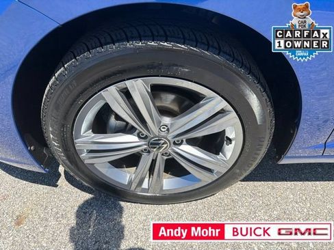 Used 2024 Volkswagen Jetta SE FWD image 16