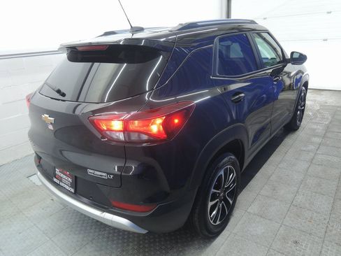 Used 2024 Chevrolet TrailBlazer LT w/ Convenience Package image 9