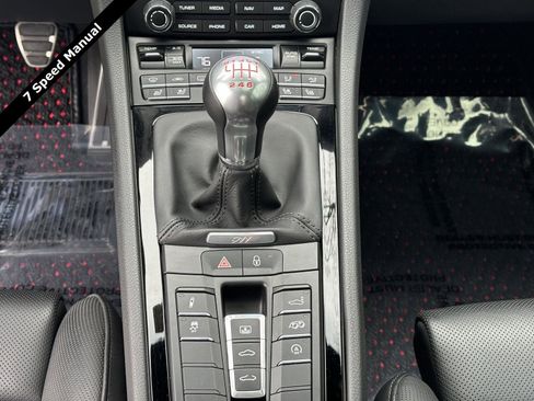 Used 2018 Porsche 911 Carrera T RWD image 9