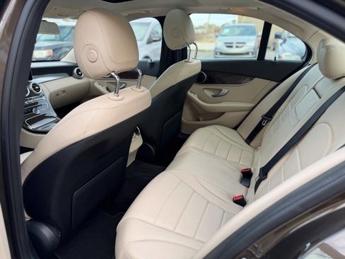 Used 2016 Mercedes-Benz C 300 4MATIC Sedan image 12