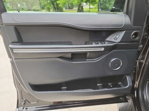 Used 2020 Ford Expedition Max XLT RWD image 16