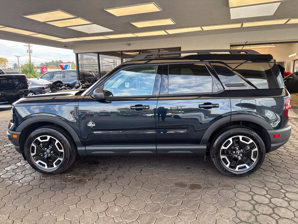 Used 2023 Ford Bronco Sport Outer Banks w/ Tech Package AWD/4WD image 9