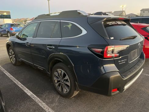 Used 2025 Subaru Outback Touring w/ Popular Package #2 image 5