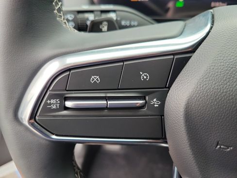 Used 2026 Chevrolet Equinox EV LT FWD image 5