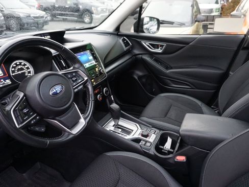 Used 2019 Subaru Forester Premium image 18
