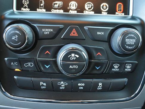 Used 2014 Jeep Grand Cherokee SRT AWD/4WD image 22