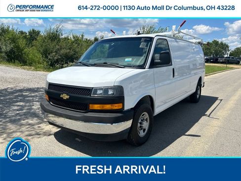 Used 2018 Chevrolet Express 2500 Extended RWD image 8