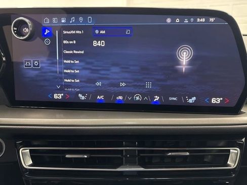 New 2026 Chevrolet Traverse LT w/ Sun and Wheel Package AWD/4WD image 16
