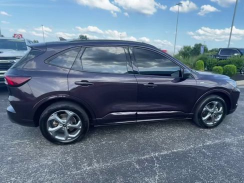 Used 2023 Ford Escape ST-Line w/ Tech Pack #1 AWD/4WD image 2