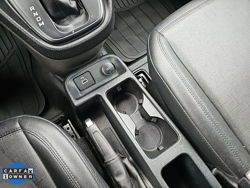 Used 2019 Ford Transit Connect XL image 17