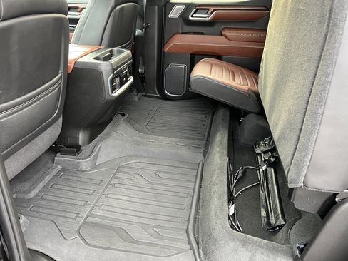 Used 2023 GMC Sierra 1500 Denali Ultimate image 18