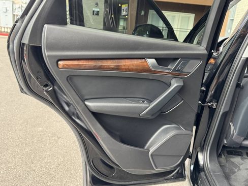 Used 2018 Audi Q5 2.0T Premium Plus w/ Premium Plus Package AWD/4WD image 26