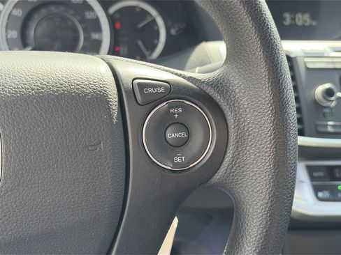 Used 2013 Honda Accord LX image 38