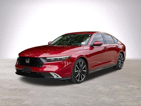 Used 2024 Honda Accord Touring image 5