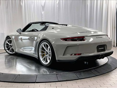 Used 2019 Porsche 911 Speedster image 3