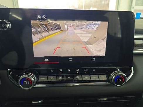 New 2026 GMC Canyon Elevation w/ Convenience Package image 15