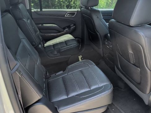 Used 2015 GMC Yukon XL Denali w/ Premium Package AWD/4WD image 13