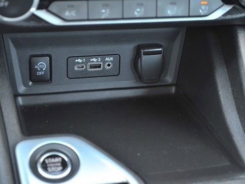 Used 2024 Nissan Sentra SV image 29