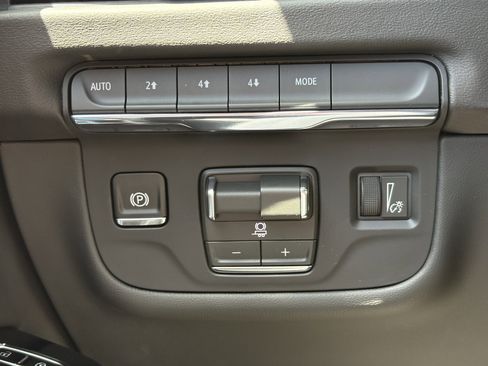 New 2026 Cadillac Escalade Luxury AWD/4WD image 33