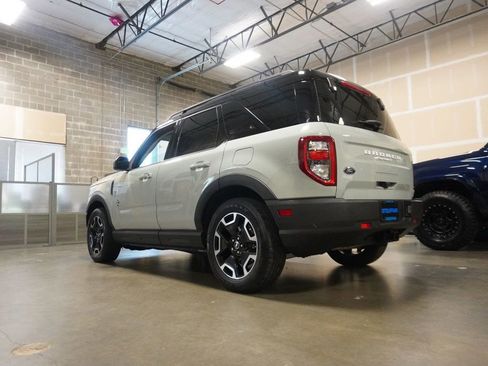 Used 2021 Ford Bronco Sport Outer Banks w/ Outer Banks Package AWD/4WD image 4