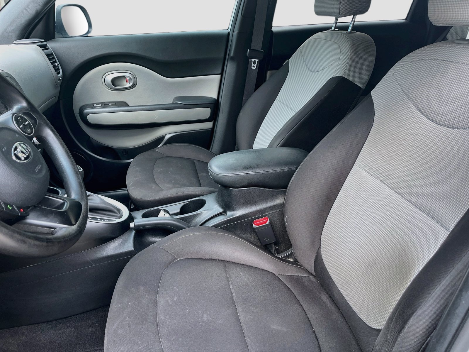 Used 2018 Kia Soul FWD image 19