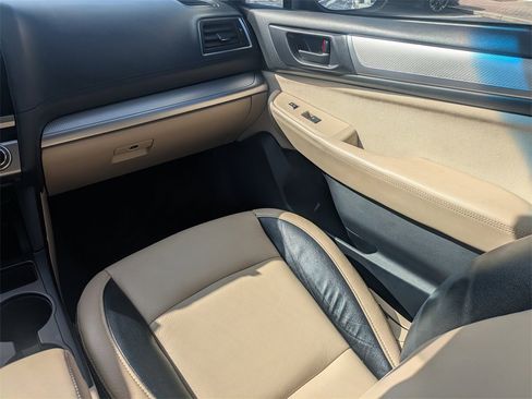 Used 2019 Subaru Outback 2.5i image 18