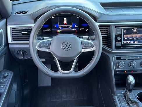 Used 2022 Volkswagen Atlas Cross Sport SE image 14