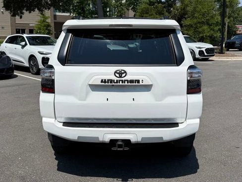 Used 2023 Toyota 4Runner SR5 Premium w/ Moonroof Package AWD/4WD image 4