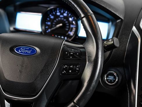 Used 2019 Ford Explorer Limited w/ Class III Trailer Tow Package FWD image 14
