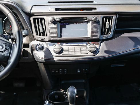 Used 2016 Toyota RAV4 SE FWD image 13