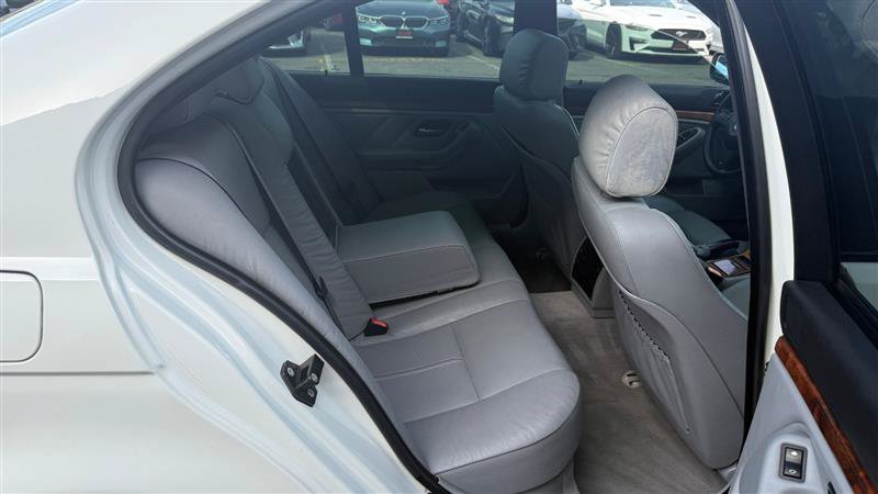 Used 2003 BMW 540i Sedan RWD image 18