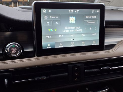 Certified 2022 Lincoln Corsair AWD w/ Premium Package image 24