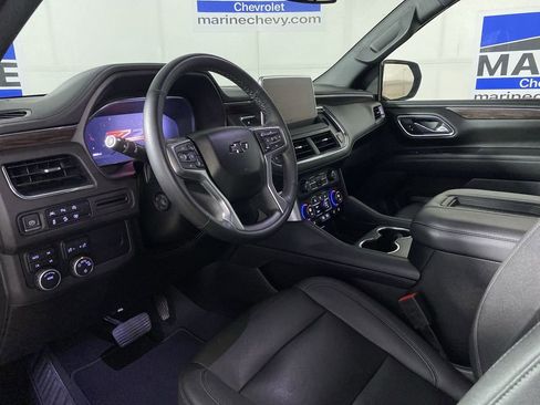 Used 2023 Chevrolet Tahoe Z71 w/ Luxury Package AWD/4WD image 15