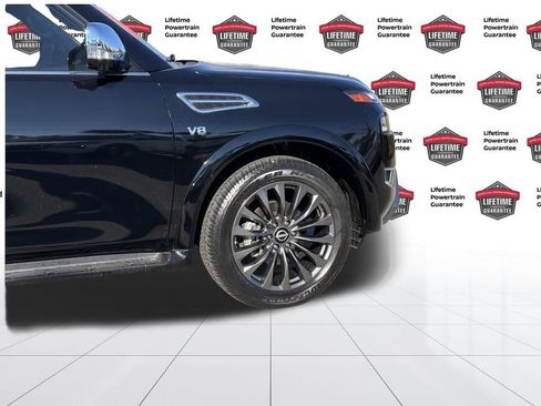 Certified 2022 Nissan Armada Platinum w/ Captain's Chairs Package image 9