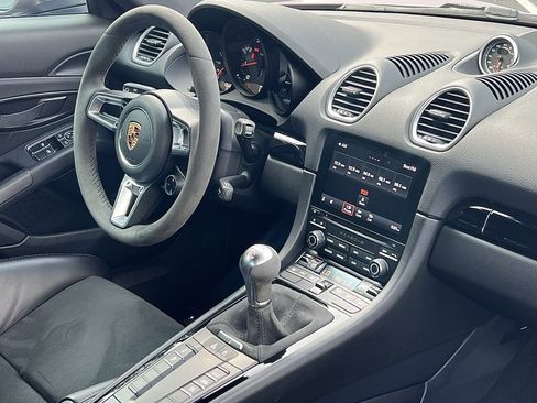 Used 2022 Porsche 718 Cayman image 31