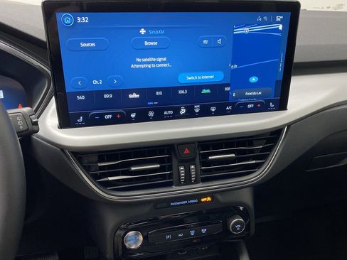 New 2024 Ford Escape PHEV w/ PHEV Premium Package image 17