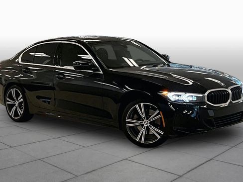 Used 2024 BMW 330i Sedan w/ Convenience Package RWD image 2