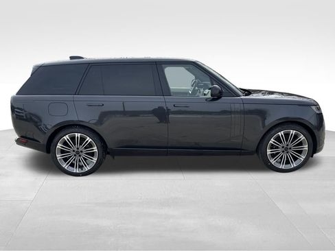 New 2026 Land Rover Range Rover Long Wheelbase SE AWD/4WD image 13