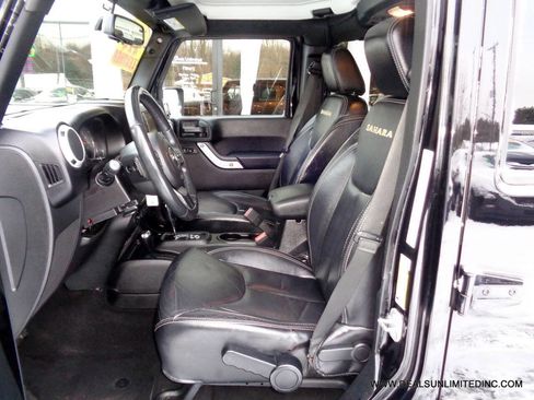 Used 2014 Jeep Wrangler Unlimited Sahara w/ Dual Top Group image 7