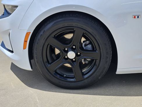 Used 2023 Chevrolet Camaro LT RWD image 12