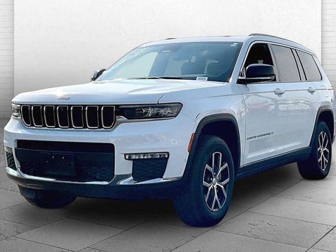 Used 2024 Jeep Grand Cherokee L Limited w/ Luxury Tech Group II AWD/4WD image 12