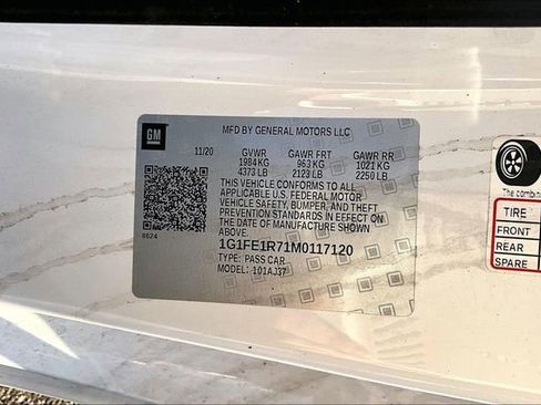 Used 2021 Chevrolet Camaro LT image 35