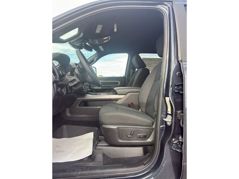 New 2026 RAM 3500 Big Horn AWD/4WD image 11