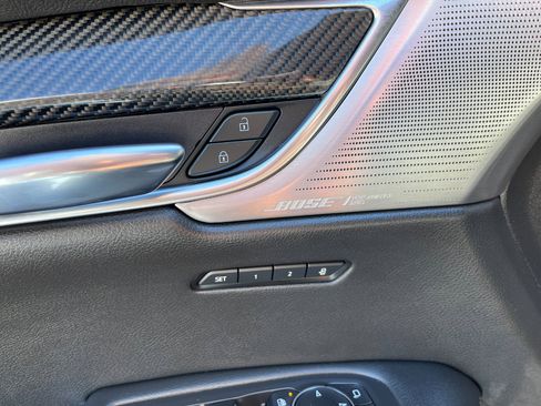 Used 2021 Cadillac XT6 Sport image 12